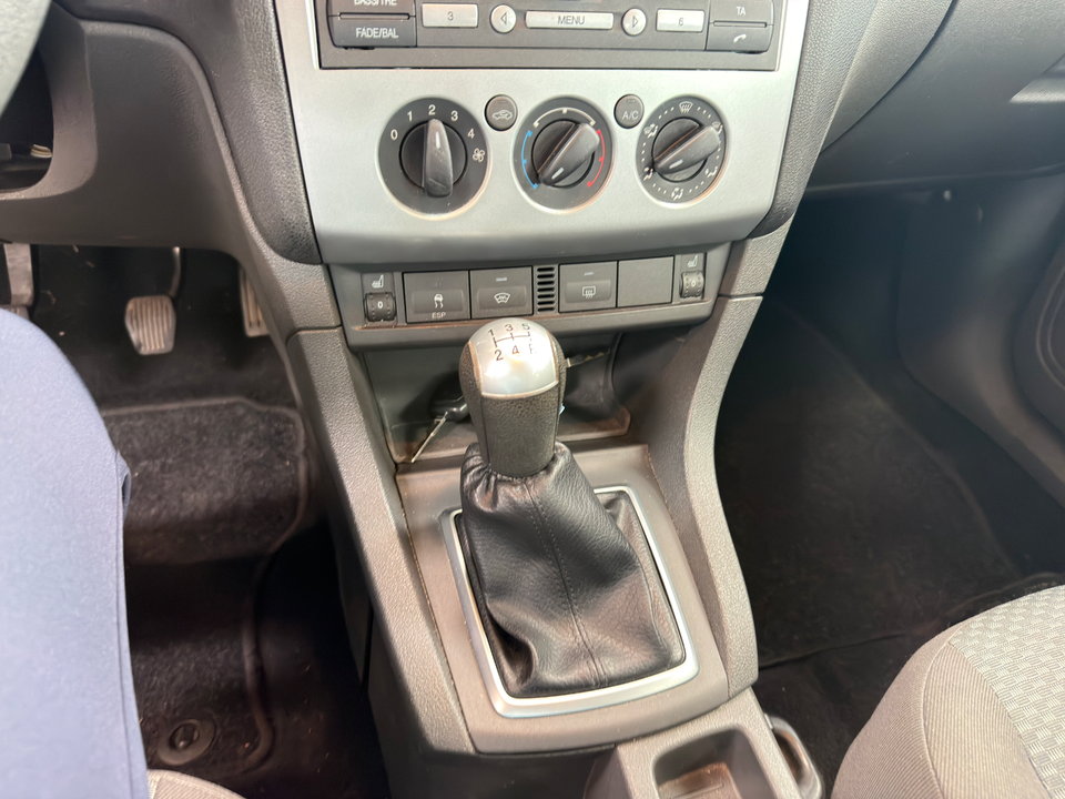 Ford Focus 1,6 Trend 100 4d