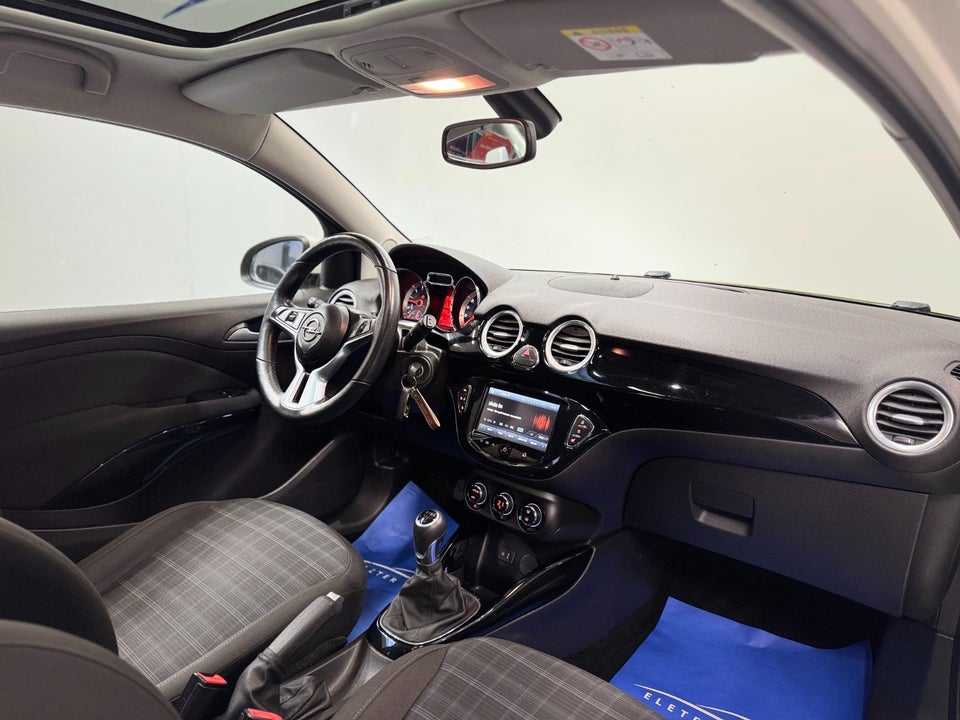 Opel Adam 1,4 87 Glam 3d