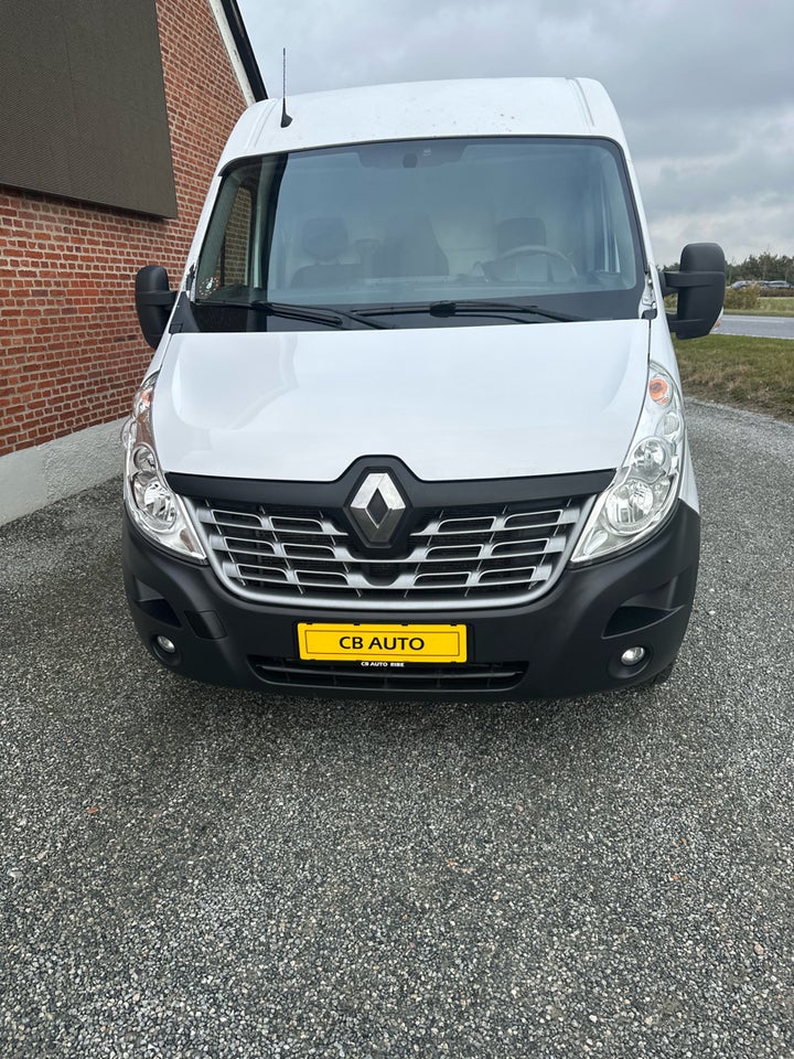 Renault Master III T35 2,3 dCi 170 L2H2 Kassevogn