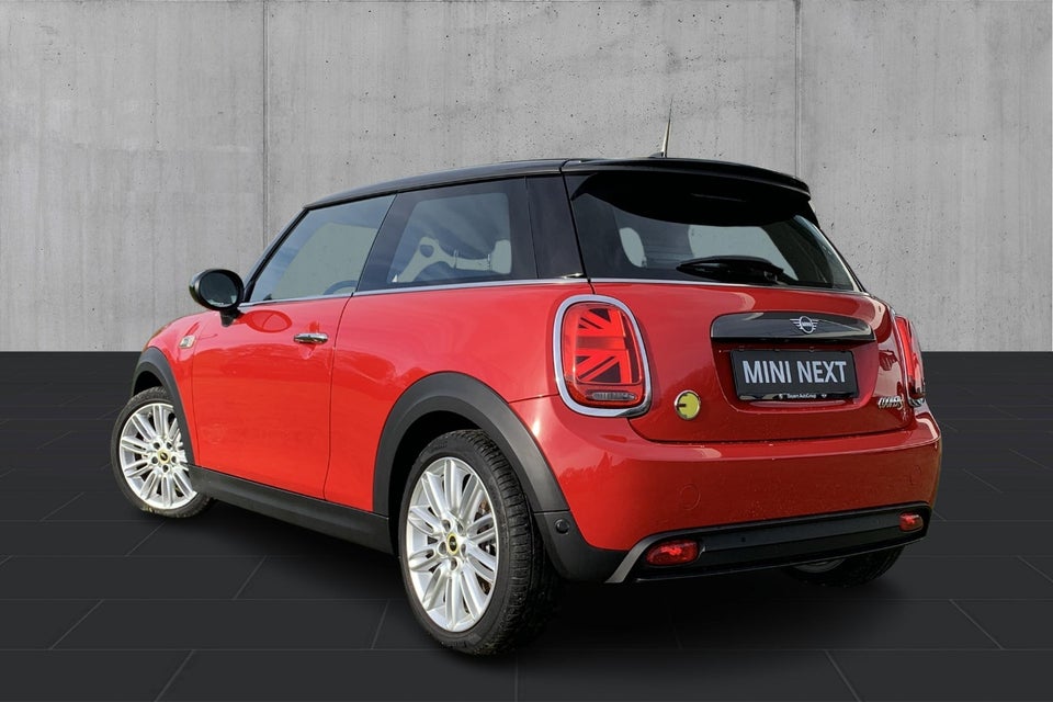 MINI Cooper SE Essential 3d