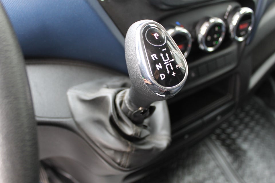 Iveco Daily 2,3 35S14 12m³ Van AG8