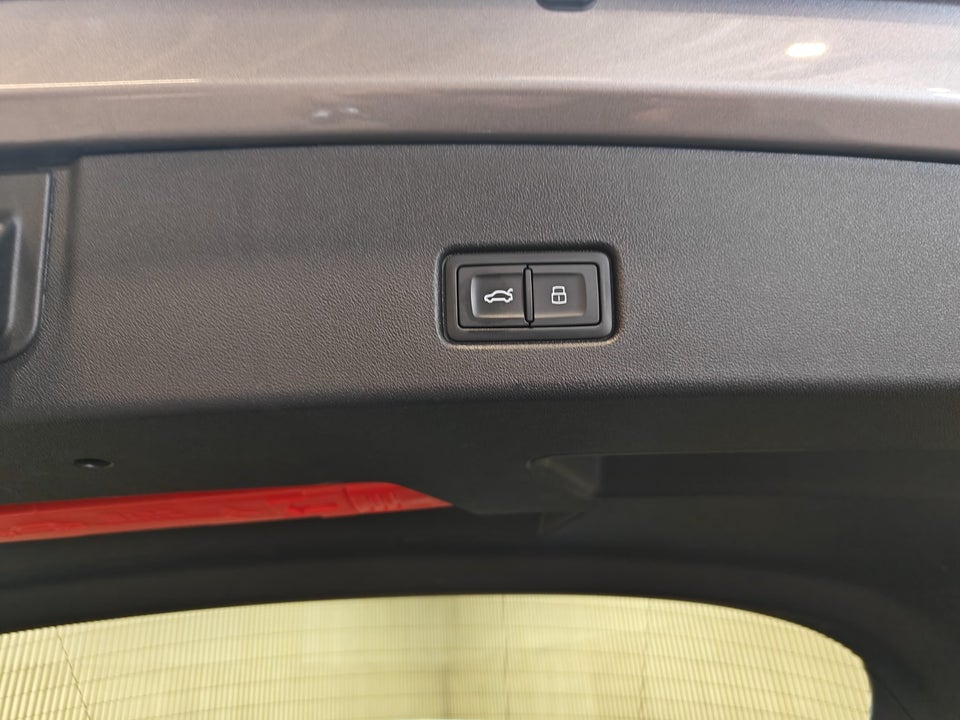Audi Q4 e-tron 40 Advanced 5d