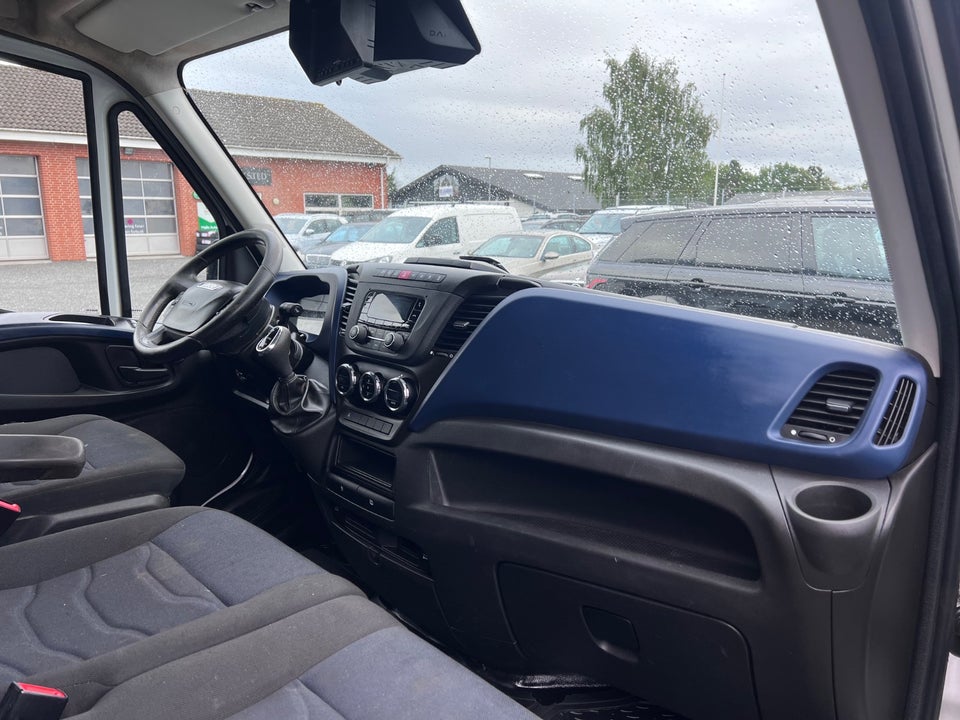 Iveco Daily 2,3 35S16 12m³ Van AG8