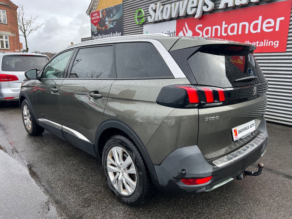 Peugeot 5008 1,6 BlueHDi 120 Allure 7prs 5d