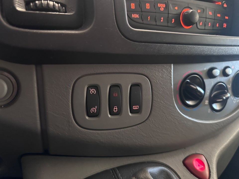 Opel Vivaro 2,0 CDTi 114 Combi L2H1 eco 4d