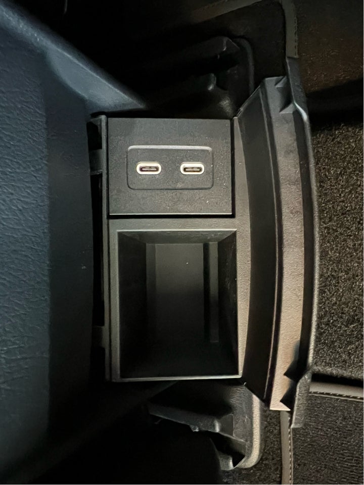 Mercedes EQA300 Electric Art 4Matic 5d