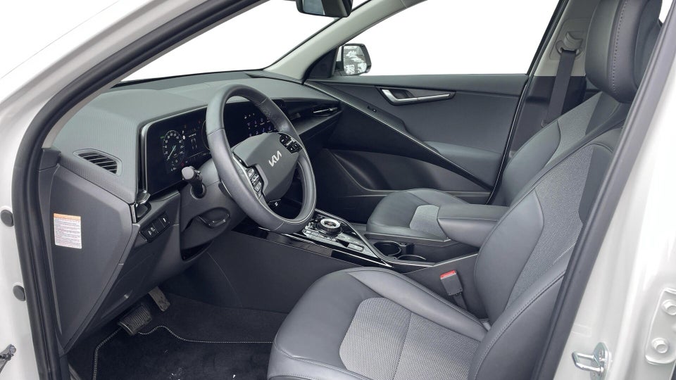 Kia Niro 64 EV Prestige 5d
