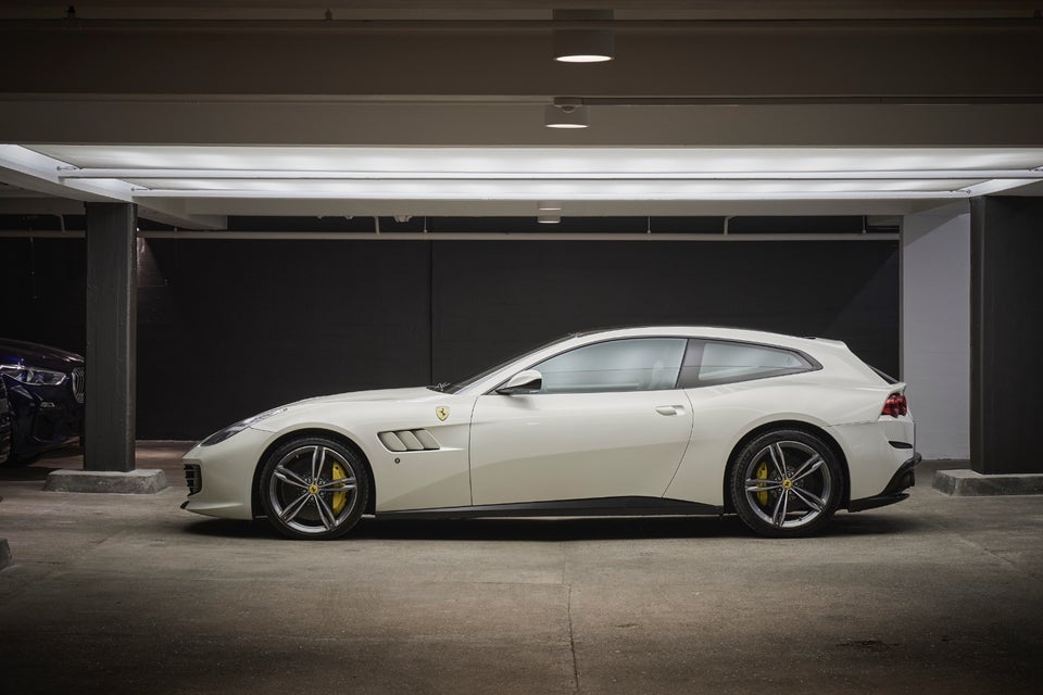 Ferrari GTC4Lusso 6,3 DCT 2d