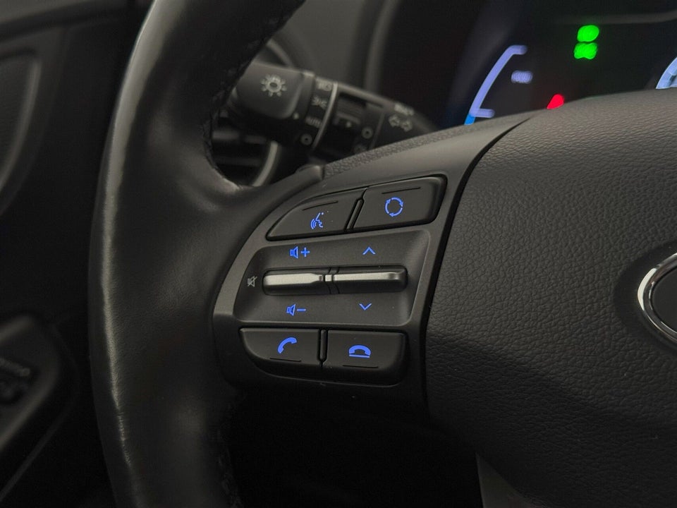 Hyundai Kona 64 EV Premium 5d