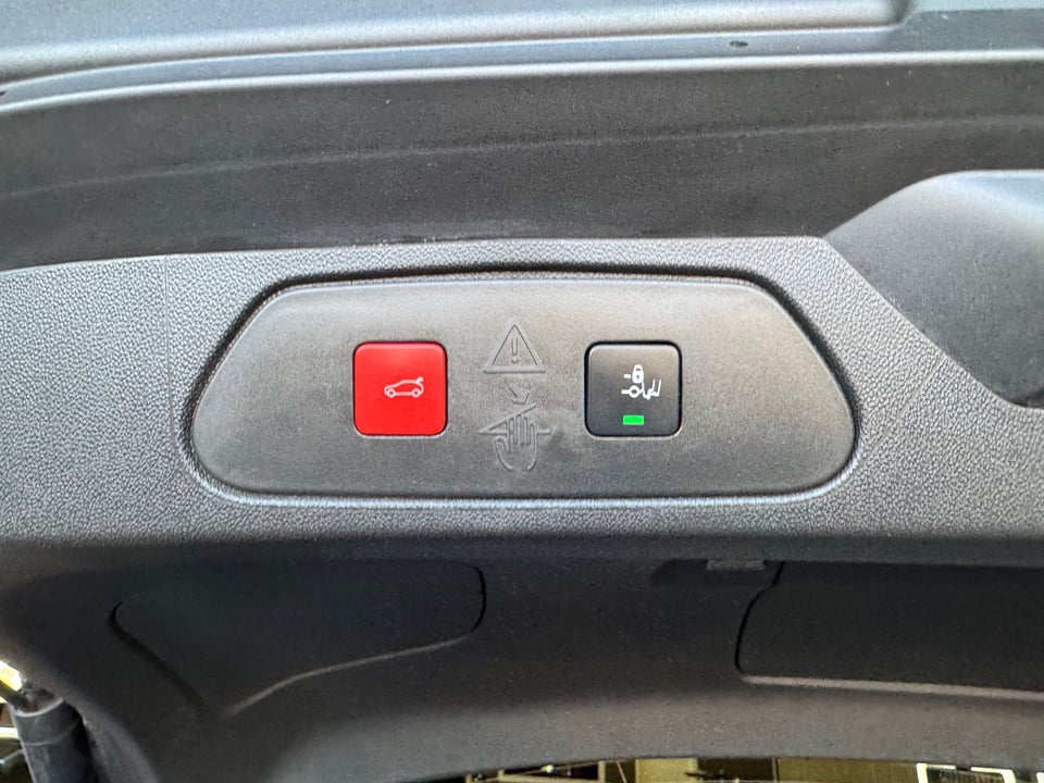 Opel Grandland X 1,6 Hybrid4 Ultimate aut. 5d