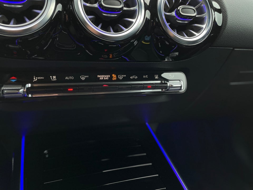 Mercedes EQA350 AMG Line 4Matic 5d