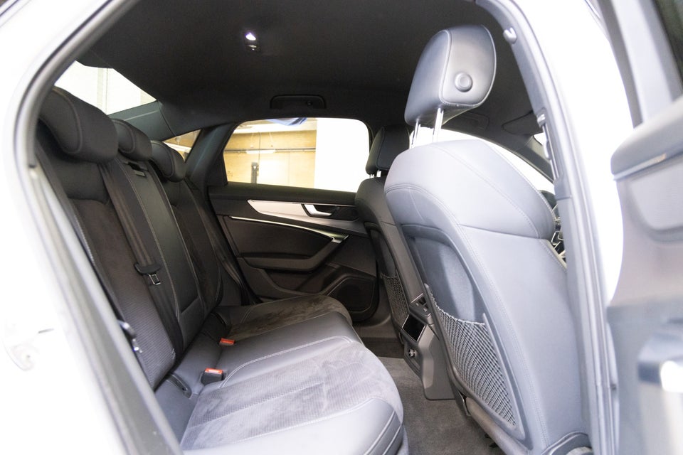 Audi A6 55 TFSi e S-line quattro S-tr. 4d