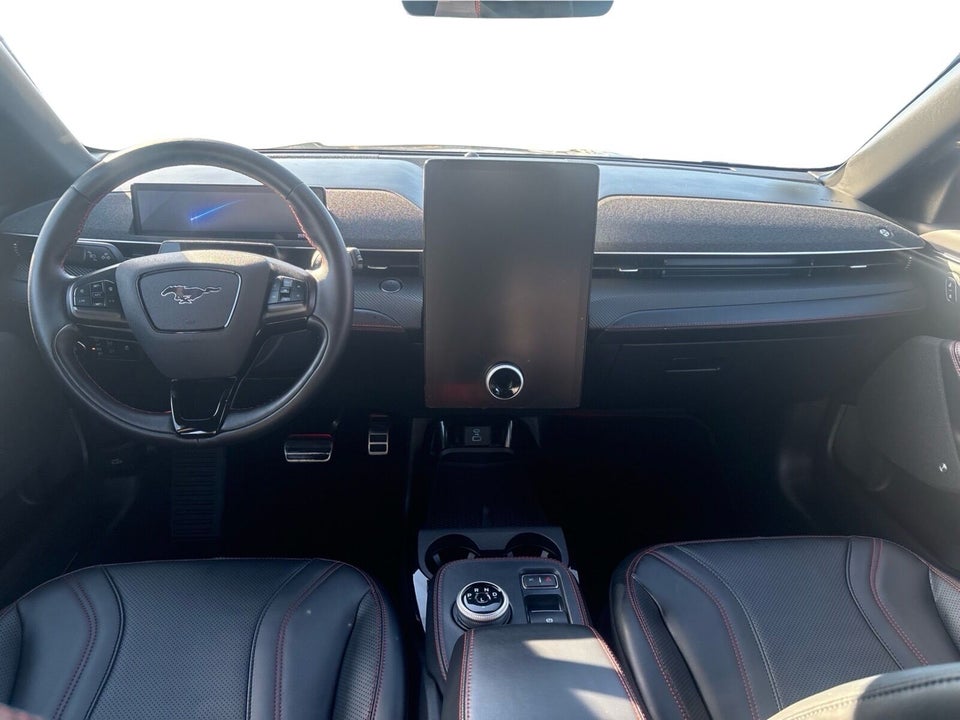 Ford Mustang Mach-E 91 Premium Extended Range AWD 5d