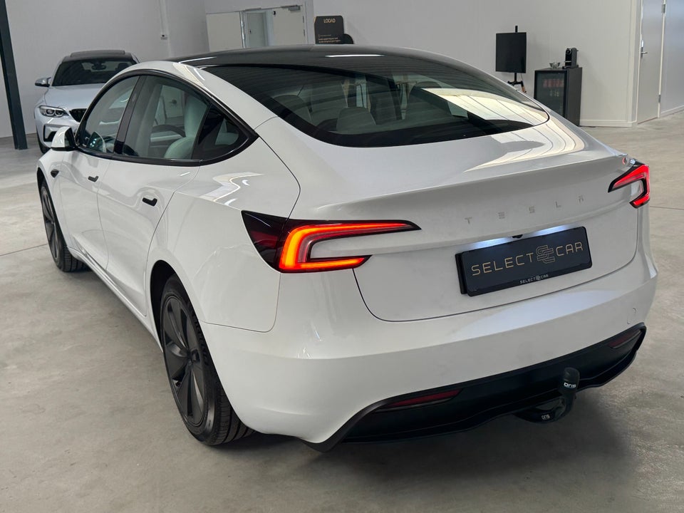 Tesla Model 3 RWD 4d