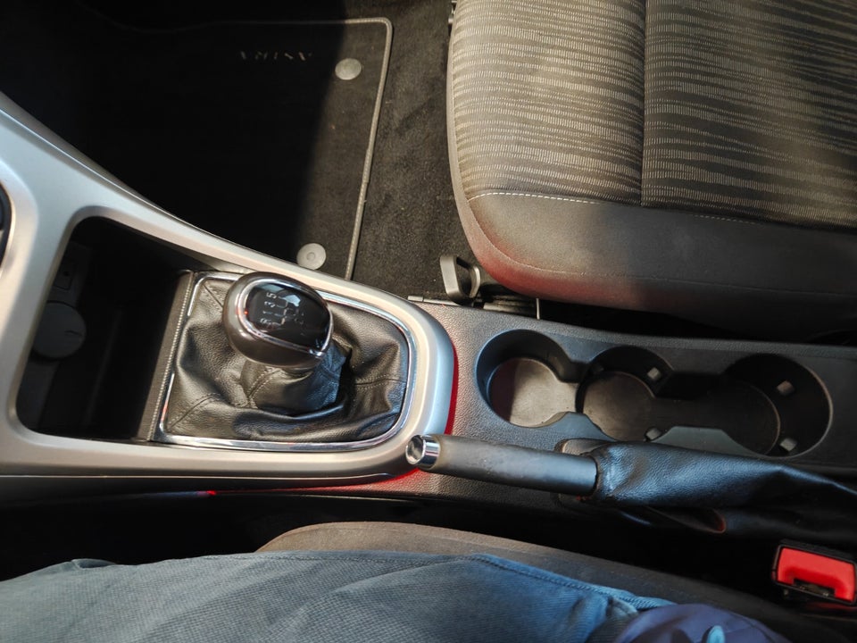 Opel Astra 1,6 Enjoy 5d