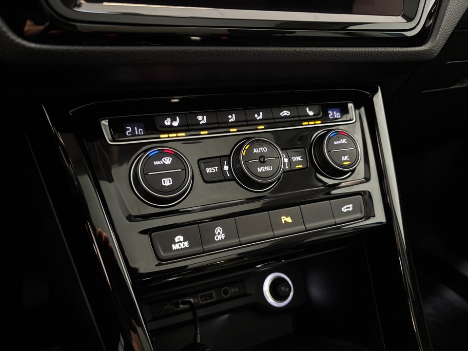 VW Touran 1,4 TSi 150 Highline DSG 7prs 5d