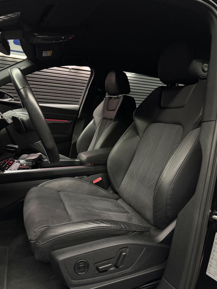 Audi Q8 e-tron 55 Advanced quattro 5d