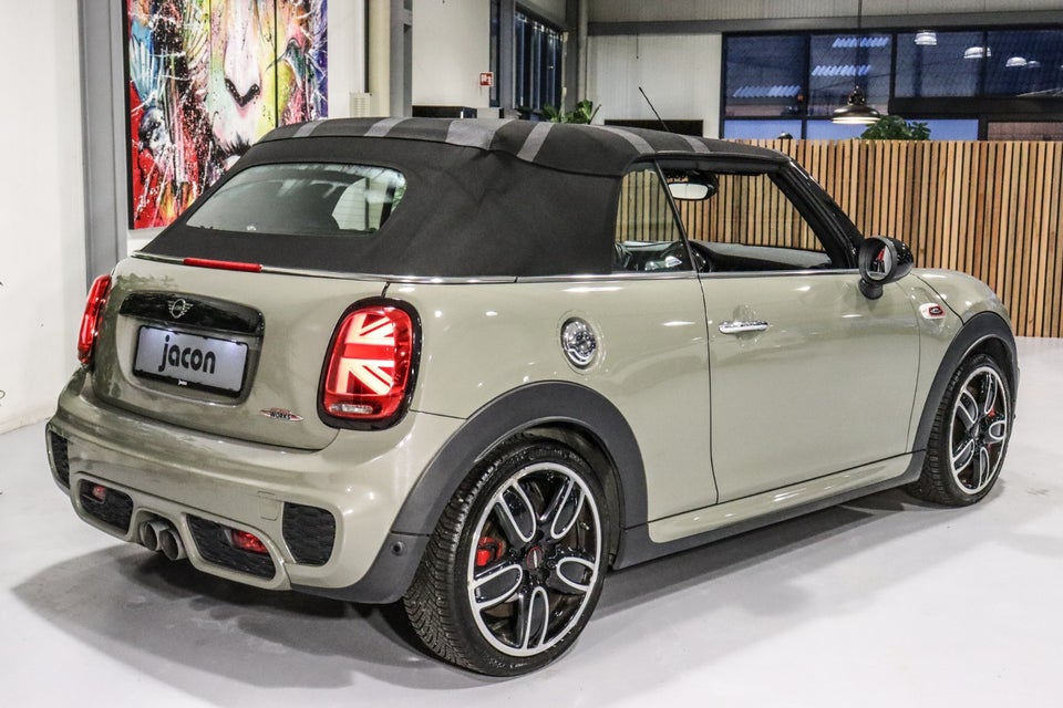 MINI Cooper S 2,0 JC Works Cabriolet aut. 2d