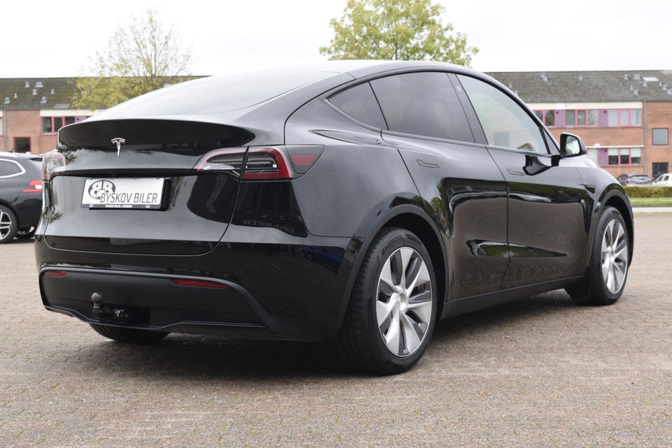 Tesla Model Y RWD 5d