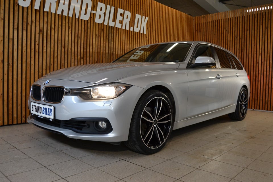 BMW 320i 2,0 Touring aut. 5d