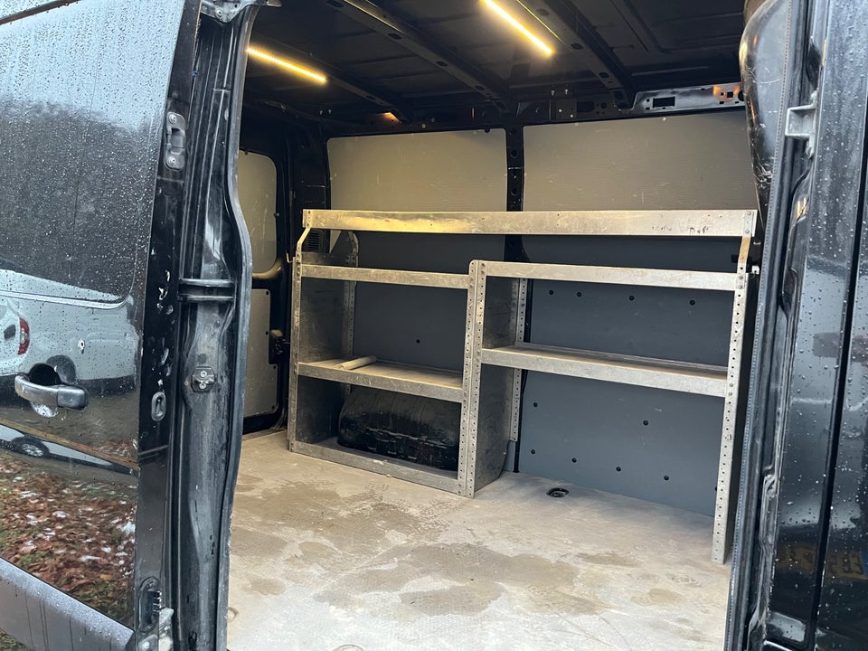 Nissan NV400 2,3 dCi 110 L1H1 Comfort Van 5d