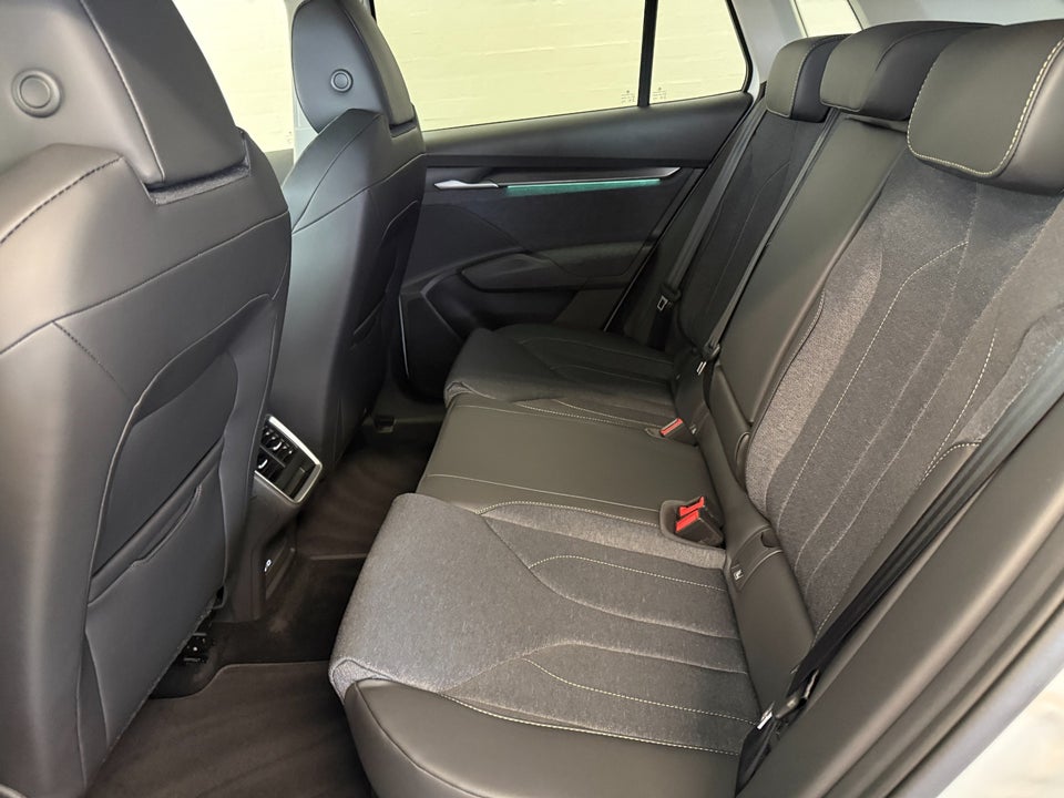 Skoda Elroq 85 iV Selection 5d