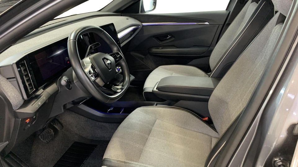 Renault Megane E-Tech 60 Techno 5d