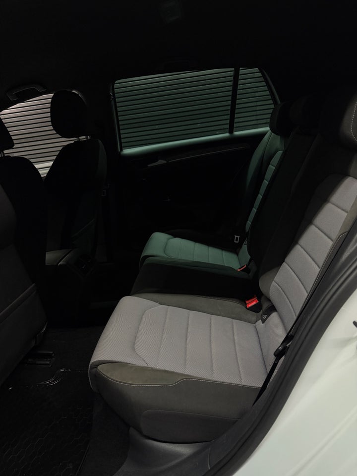 VW Golf VII 1,4 TSi 140 R-line DSG BMT 5d