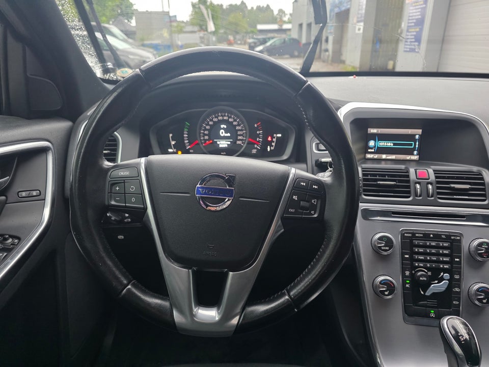 Volvo XC60 2,0 D3 150 Momentum aut. 5d