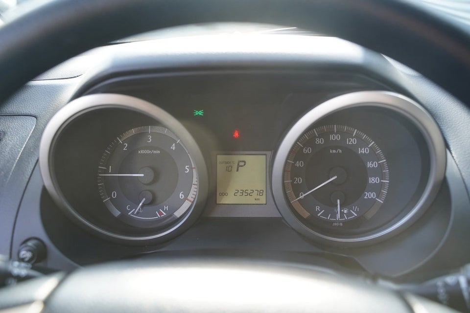 Toyota Land Cruiser 3,0 D-4D T3 aut. Van 5d