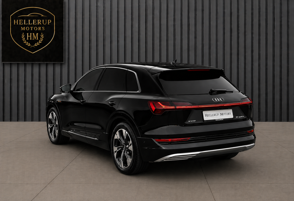 Audi e-tron 55 quattro 5d