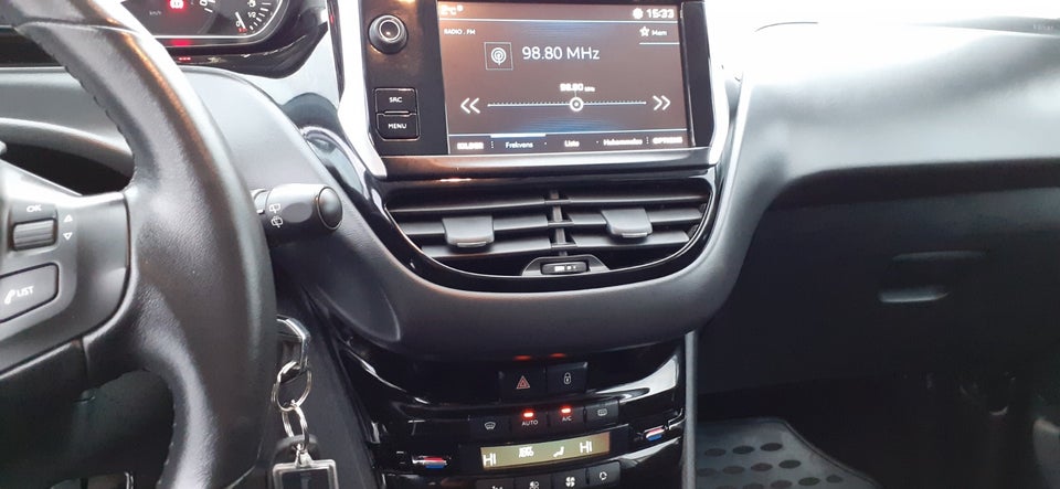 Peugeot 208 1,6 BlueHDi 100 Active 5d