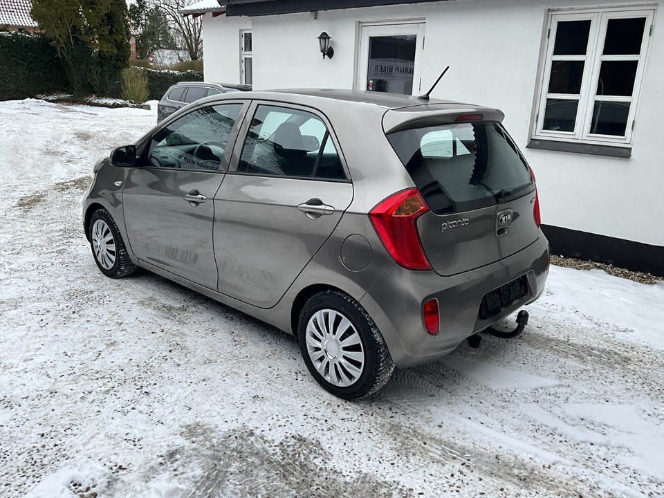 Kia Picanto 1,0 World Cup Eco Clim 5d