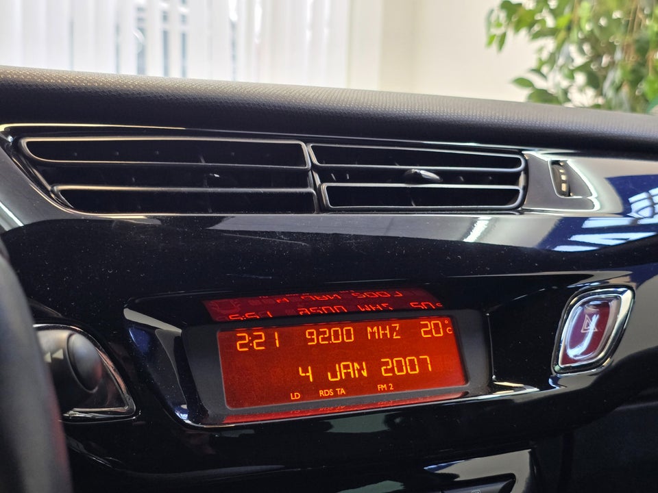 Citroën DS3 1,6 e-HDi 90 Style 3d