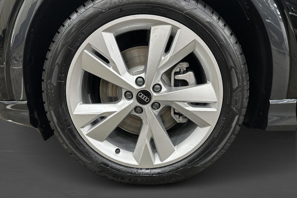 Audi Q4 e-tron 45 S-line Edition 5d