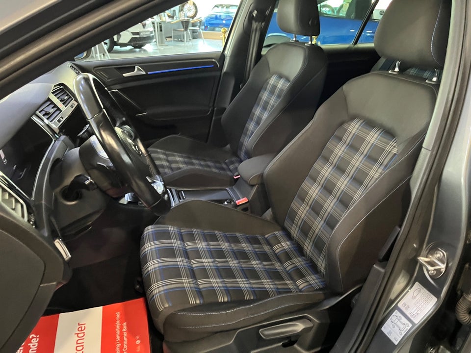 VW Golf VII 1,4 GTE DSG 5d