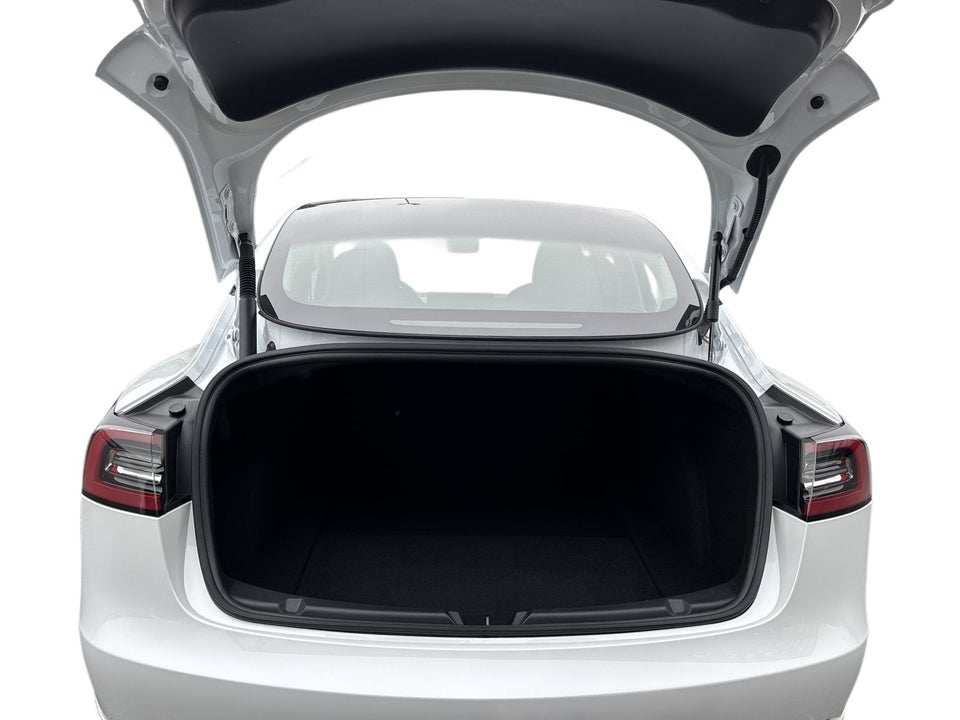 Tesla Model 3 RWD 4d