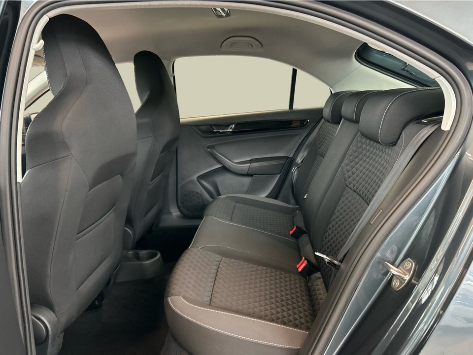 Skoda Rapid 1,0 TSi 110 ICE DSG 5d