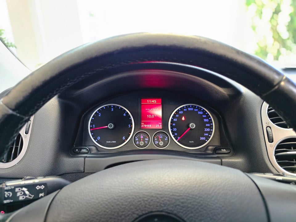 VW Tiguan 2,0 TDi 140 Sport & Style 4Motion 5d