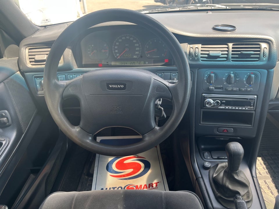 Volvo V70 2,4  5d