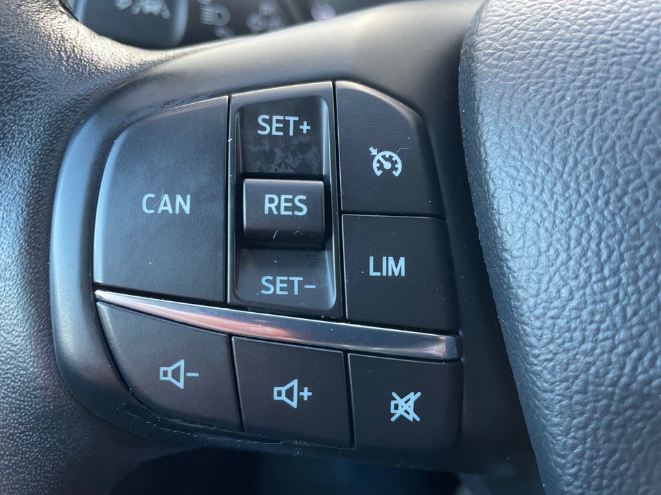 Ford Focus 1,0 EcoBoost Titanium stc. 5d