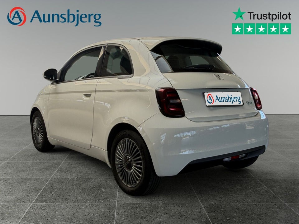 Fiat 500e 42 Icon 3d