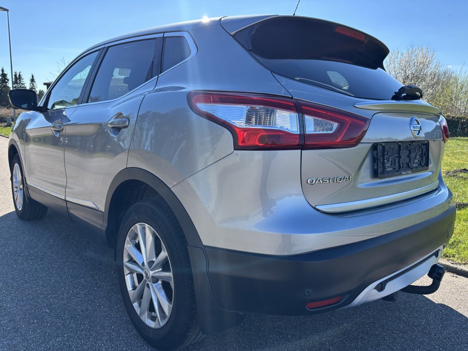 Nissan Qashqai 1,5 dCi 110 Acenta Connect 5d