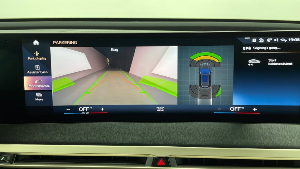 BMW iX xDrive40 Supercharged 5d