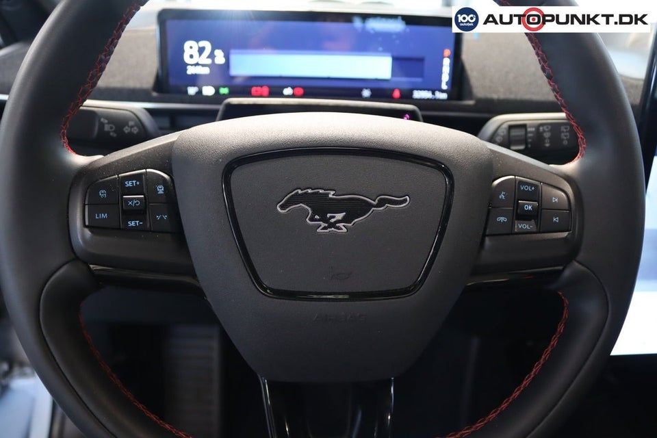 Ford Mustang Mach-E 75 Standard Range AWD 5d