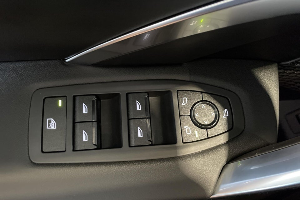 BMW iX1 eDrive20 M-Sport 5d