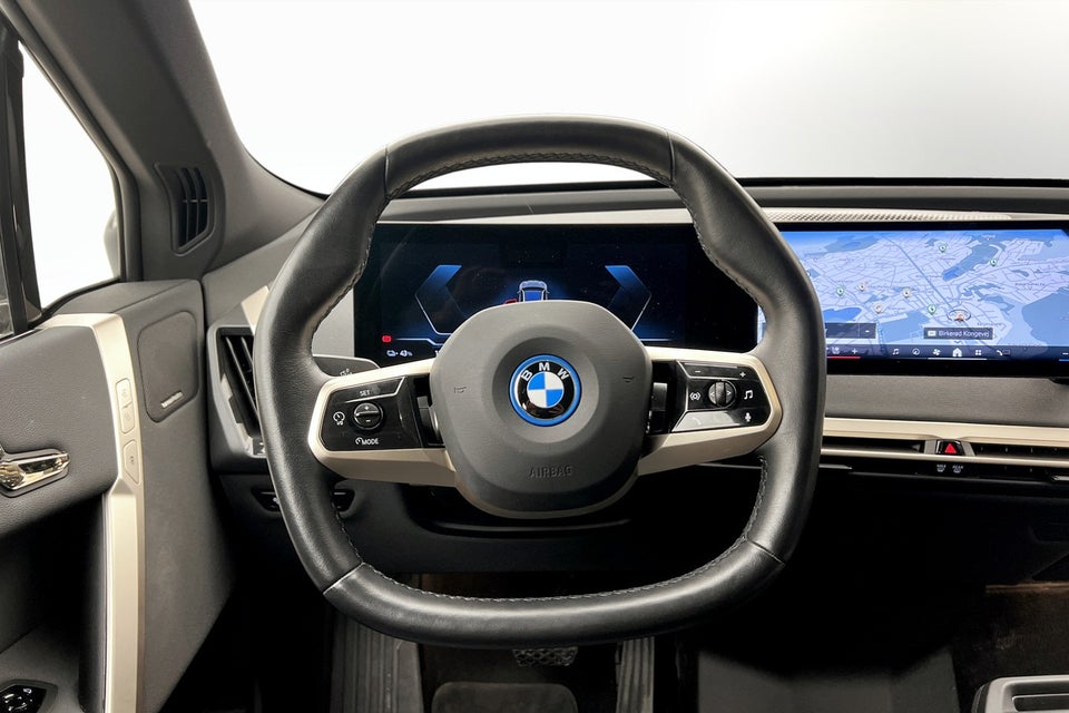 BMW iX xDrive40 Supercharged 5d
