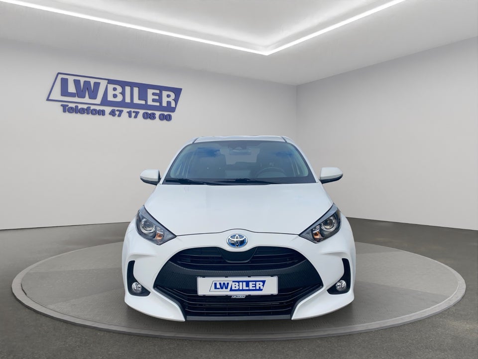 Toyota Yaris 1,5 Hybrid Essential e-CVT 5d