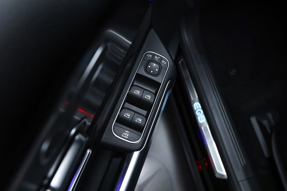 Mercedes EQB250+ AMG Premium 7prs 5d