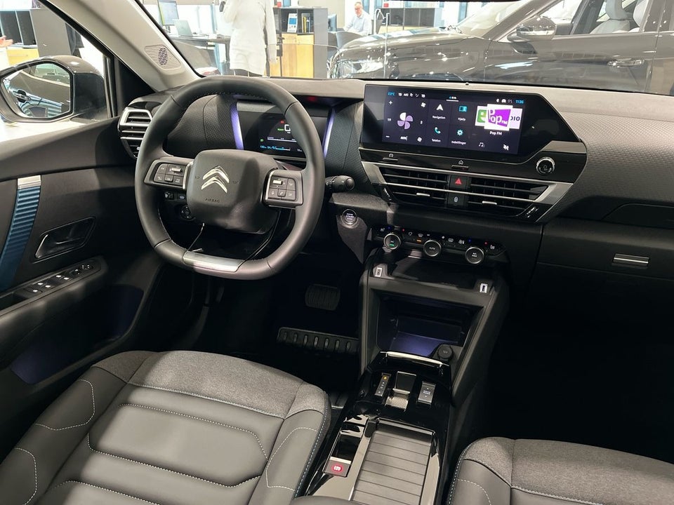 Citroën ë-C4 X 50 Shine 4d